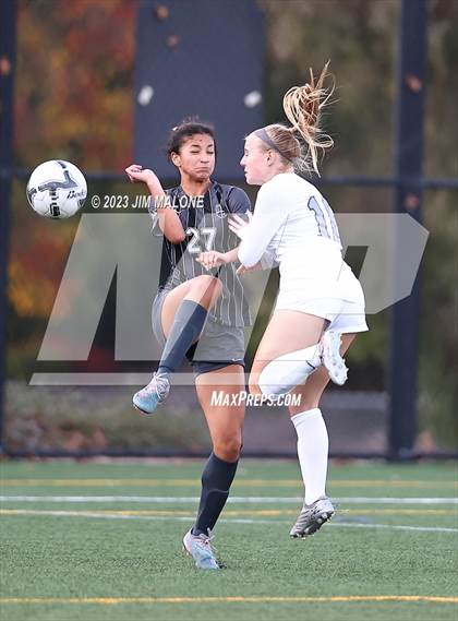 Thumbnail 3 in Archbishop Mitty vs. Monte Vista photogallery.
