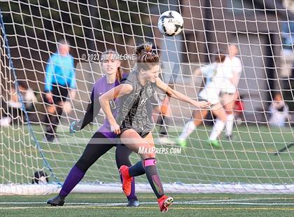 Thumbnail 3 in Archbishop Mitty vs. Monte Vista photogallery.