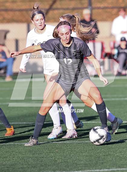Thumbnail 2 in Archbishop Mitty vs. Monte Vista photogallery.