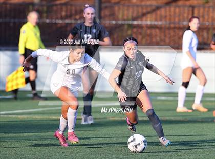 Thumbnail 3 in Archbishop Mitty vs. Monte Vista photogallery.