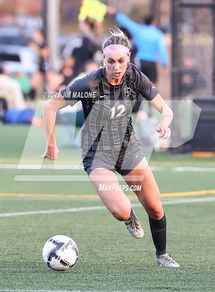 Thumbnail 3 in Archbishop Mitty vs. Monte Vista photogallery.