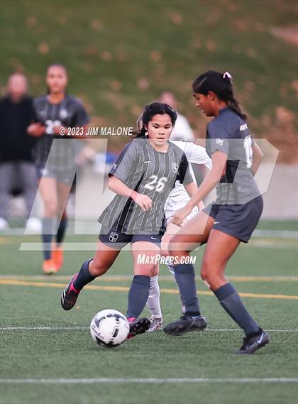Thumbnail 2 in Archbishop Mitty vs. Monte Vista photogallery.