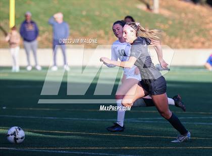 Thumbnail 3 in Archbishop Mitty vs. Monte Vista photogallery.