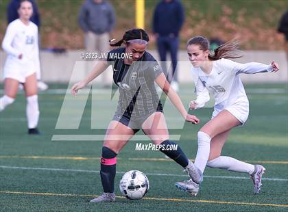 Thumbnail 2 in Archbishop Mitty vs. Monte Vista photogallery.