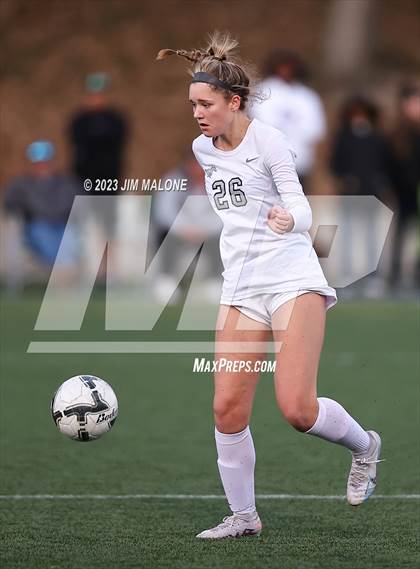 Thumbnail 3 in Archbishop Mitty vs. Monte Vista photogallery.