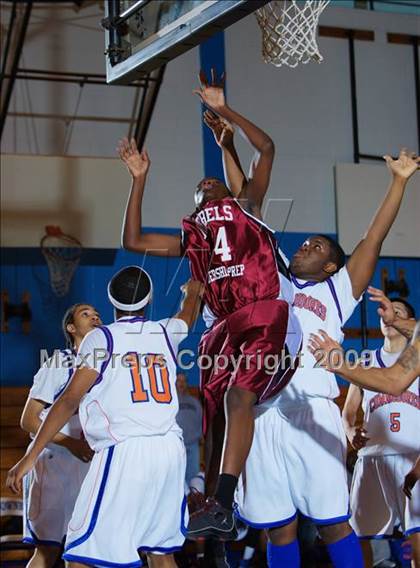 Thumbnail 1 in Bayside vs Leadership Prep (Queens Jam Christmas Classic) photogallery.
