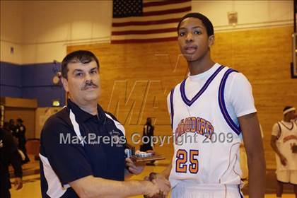 Thumbnail 1 in Bayside vs Leadership Prep (Queens Jam Christmas Classic) photogallery.