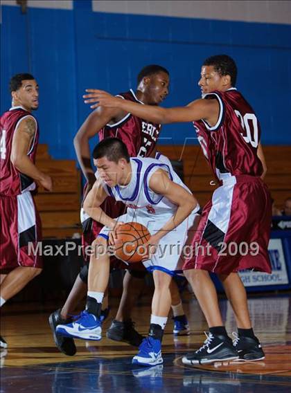 Thumbnail 1 in Bayside vs Leadership Prep (Queens Jam Christmas Classic) photogallery.