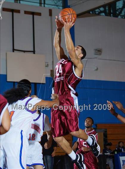 Thumbnail 1 in Bayside vs Leadership Prep (Queens Jam Christmas Classic) photogallery.