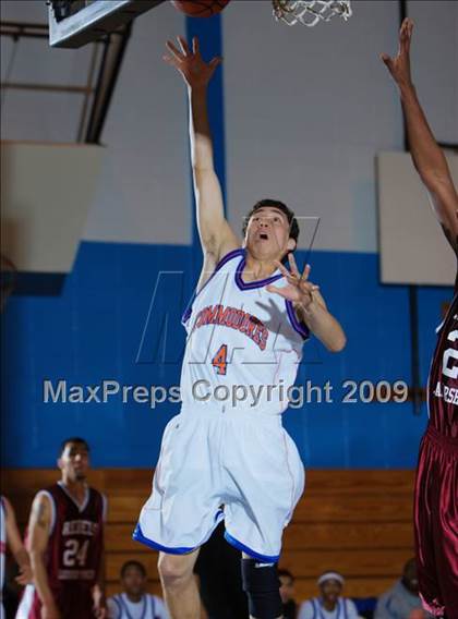Thumbnail 3 in Bayside vs Leadership Prep (Queens Jam Christmas Classic) photogallery.