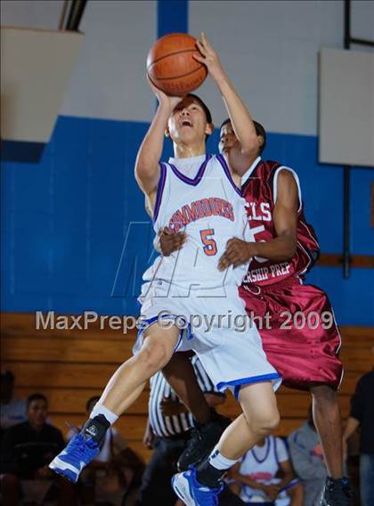 Thumbnail 2 in Bayside vs Leadership Prep (Queens Jam Christmas Classic) photogallery.