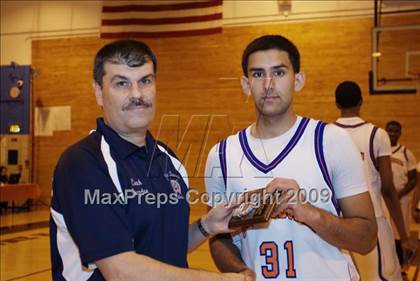 Thumbnail 2 in Bayside vs Leadership Prep (Queens Jam Christmas Classic) photogallery.