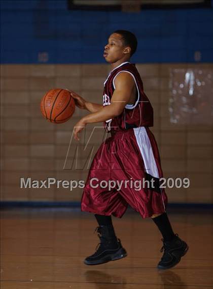 Thumbnail 2 in Bayside vs Leadership Prep (Queens Jam Christmas Classic) photogallery.