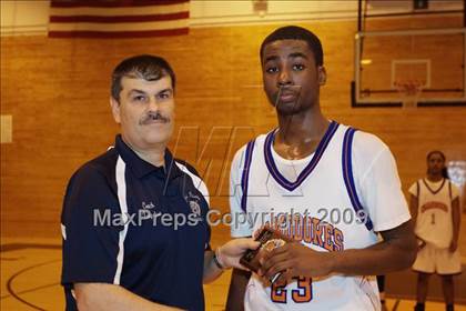 Thumbnail 3 in Bayside vs Leadership Prep (Queens Jam Christmas Classic) photogallery.