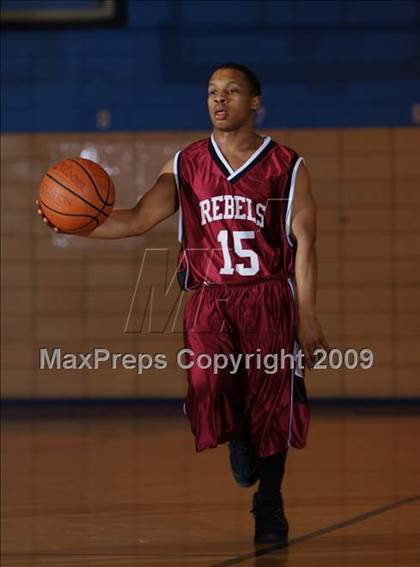 Thumbnail 1 in Bayside vs Leadership Prep (Queens Jam Christmas Classic) photogallery.