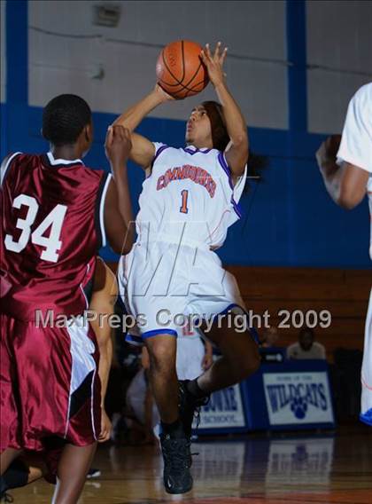 Thumbnail 2 in Bayside vs Leadership Prep (Queens Jam Christmas Classic) photogallery.