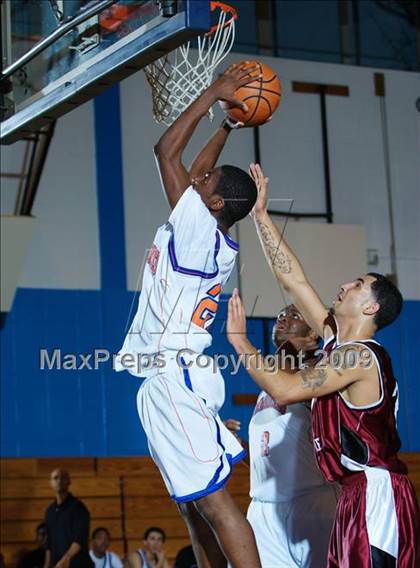 Thumbnail 2 in Bayside vs Leadership Prep (Queens Jam Christmas Classic) photogallery.