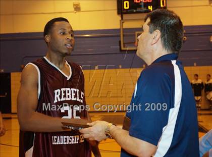 Thumbnail 3 in Bayside vs Leadership Prep (Queens Jam Christmas Classic) photogallery.