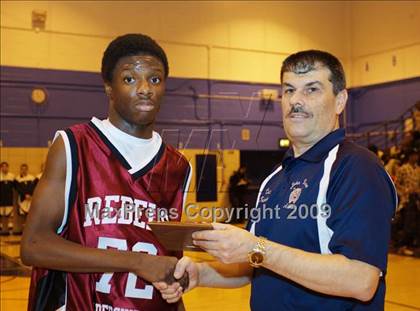 Thumbnail 2 in Bayside vs Leadership Prep (Queens Jam Christmas Classic) photogallery.