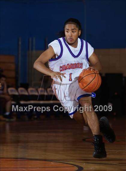 Thumbnail 1 in Bayside vs Leadership Prep (Queens Jam Christmas Classic) photogallery.