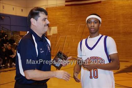 Thumbnail 3 in Bayside vs Leadership Prep (Queens Jam Christmas Classic) photogallery.