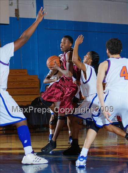 Thumbnail 2 in Bayside vs Leadership Prep (Queens Jam Christmas Classic) photogallery.