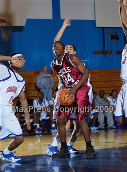 Thumbnail 2 in Bayside vs Leadership Prep (Queens Jam Christmas Classic) photogallery.