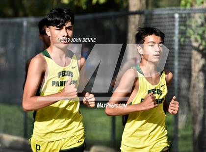Thumbnail 1 in Taos Invitational photogallery.