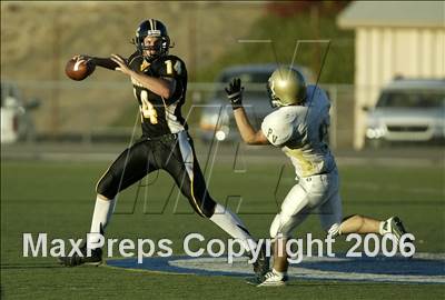 Thumbnail 3 in Palo Verde Valley vs. El Capitan (SD Kickoff Classic) photogallery.