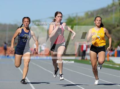 Thumbnail 1 in Fr: 29th Annual Trabuco Hills Invitational (100 Meter Dash) photogallery.