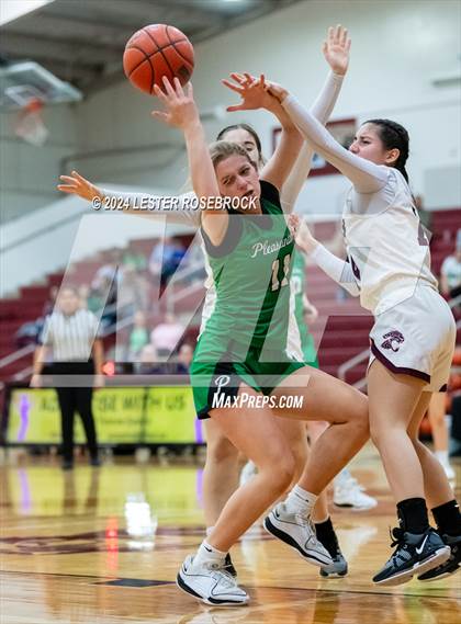 Thumbnail 3 in Pleasanton @ Floresville photogallery.