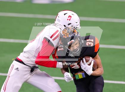Thumbnail 3 in Aledo vs. Crosby (UIL Class 5A Division II Final) photogallery.