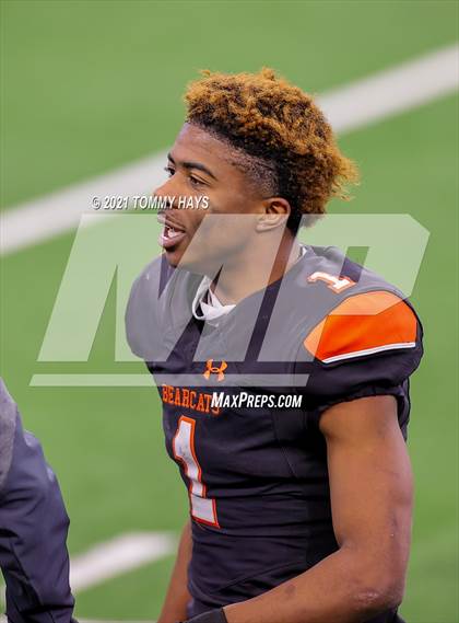 Thumbnail 1 in Aledo vs. Crosby (UIL Class 5A Division II Final) photogallery.