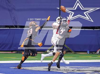 Thumbnail 2 in Aledo vs. Crosby (UIL Class 5A Division II Final) photogallery.