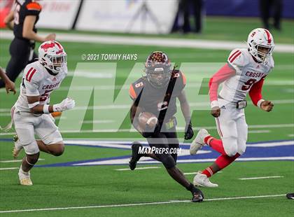 Thumbnail 2 in Aledo vs. Crosby (UIL Class 5A Division II Final) photogallery.