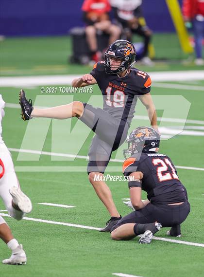 Thumbnail 1 in Aledo vs. Crosby (UIL Class 5A Division II Final) photogallery.