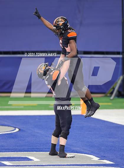 Thumbnail 3 in Aledo vs. Crosby (UIL Class 5A Division II Final) photogallery.