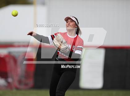 Thumbnail 2 in Logan Elm @ Fairfield Union photogallery.