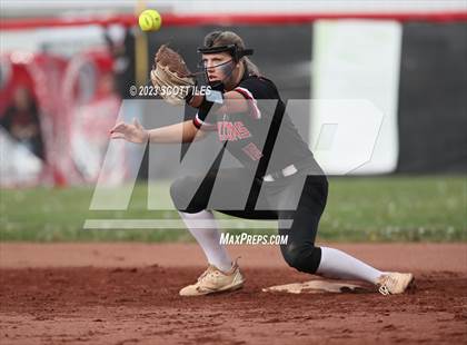 Thumbnail 3 in Logan Elm @ Fairfield Union photogallery.