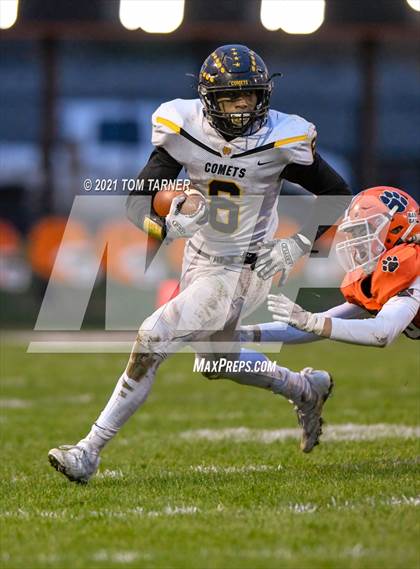 Thumbnail 3 in Reed-Custer @ Byron (IHSA 3A Quarterfinal Playoff) photogallery.