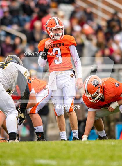 Thumbnail 2 in Reed-Custer @ Byron (IHSA 3A Quarterfinal Playoff) photogallery.