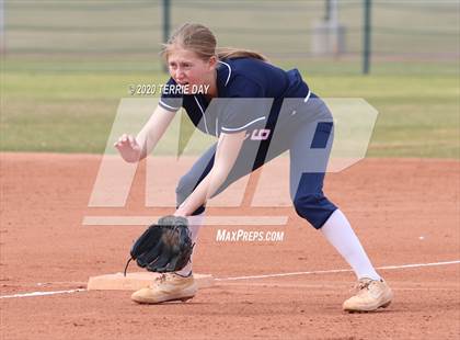 Thumbnail 3 in Centennial vs. Pinnacle photogallery.