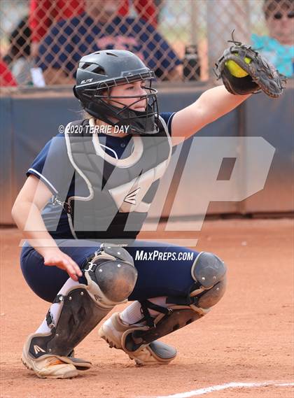 Thumbnail 1 in Centennial vs. Pinnacle photogallery.