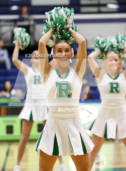 Thumbnail 2 in Ridgeline Cheer Squad photogallery.