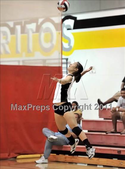 Thumbnail 2 in Cerritos vs Downey (Molten Classic) photogallery.