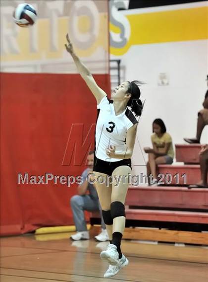 Thumbnail 3 in Cerritos vs Downey (Molten Classic) photogallery.