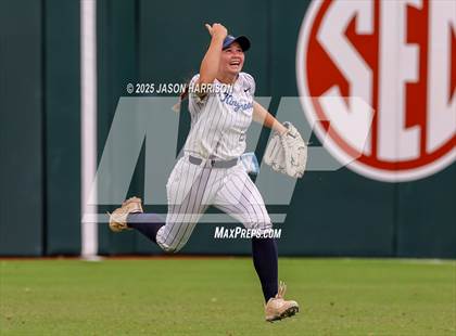 Thumbnail 1 in Kingwood vs. Forney (UIL Softball 6A D2 Final) photogallery.