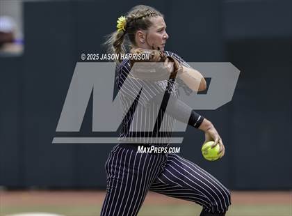 Thumbnail 1 in Kingwood vs. Forney (UIL Softball 6A D2 Final) photogallery.