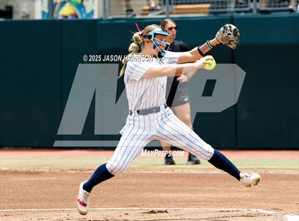 Thumbnail 1 in Kingwood vs. Forney (UIL Softball 6A D2 Final) photogallery.