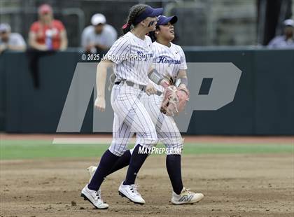 Thumbnail 2 in Kingwood vs. Forney (UIL Softball 6A D2 Final) photogallery.